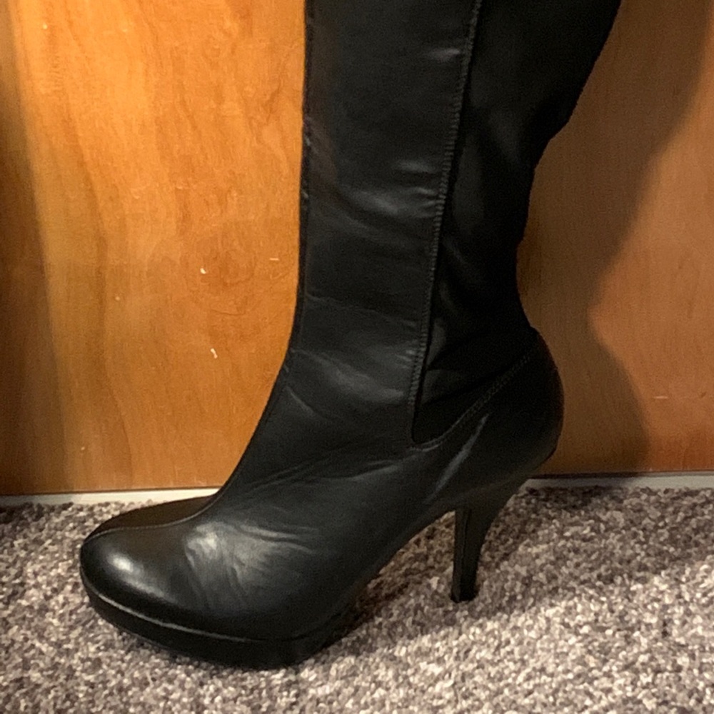 Kenneth Cole knee high stiletto boots 10 med-